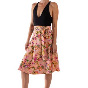 Falda midi maquillaje